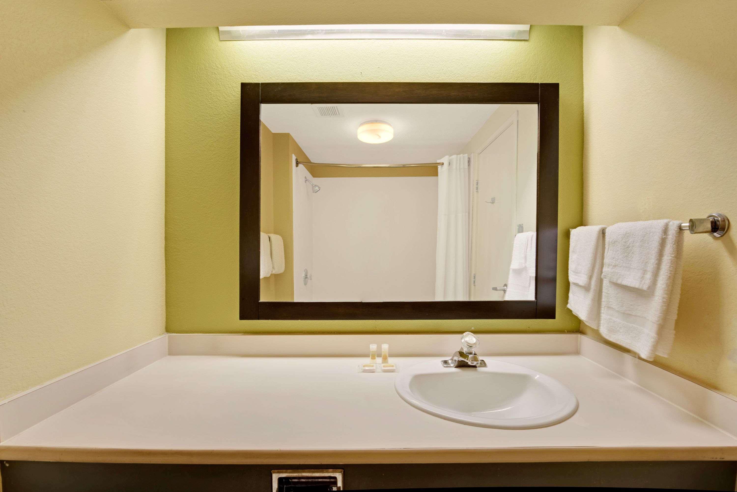 Days Inn & Suites By Wyndham Desoto Extérieur photo