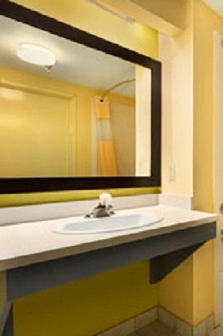 Days Inn & Suites By Wyndham Desoto Chambre photo